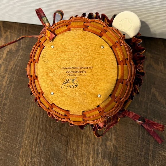 Pumpkin Longaberger Basket with Charm - Picture 6 of 6